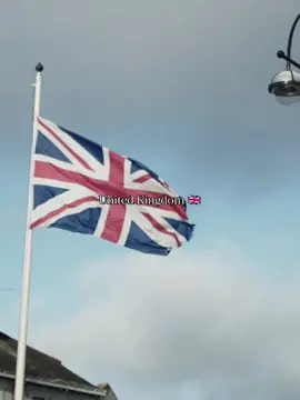 United Kingdom 🇬🇧 The dream of our Sylhet student's and the dream land of all Sylheti people's 🥹🖤 Made up of England🏴󠁧󠁢󠁥󠁮󠁧󠁿, Scotland🏴󠁧󠁢󠁳󠁣󠁴󠁿, Wales🏴󠁧󠁢󠁷󠁬󠁳󠁿 and Northern Ireland🇯🇪, is an island nation in northwestern Europe. capital, London, a globally influential centre of finance and culture. Bath’s Roman spa and centuries-old universities at Oxford and Cambridge. #United_kingdom🇬🇧  #sylhety🎀                                                                            #viral #1millionviews 