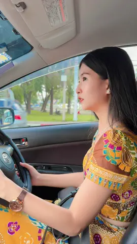 ချစ်စကားလေးကြားနေချင်တယ်အချစ်ရယ်🌸