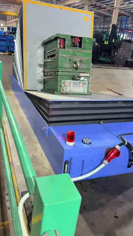 Máy lật khuôn #epnhua #injectionmolding #khuonepnhua #xuhuongtiktok #fyp 
