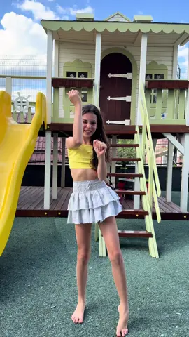 Я також в тренді 😜  А ви вже танцювали цей  танець ?  #nicole #nicolevoicestar #усик 