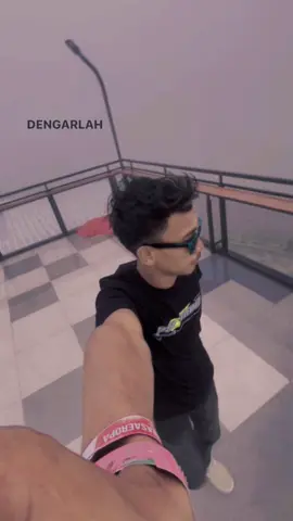 Akan ku per panjang masa kesendirian ku sampai ada seseorang yg paham dengan kesibukan ku😇#hendragacor🔥 #mrdtrans 