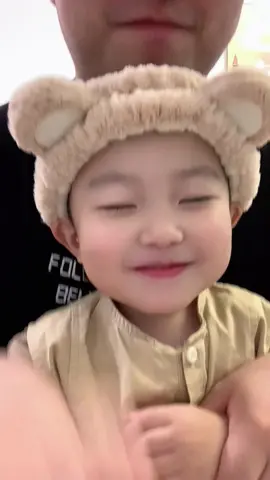 Nay biểu cảm nhí nhố quá trời yêu rồi #baby #babylove #khoaitay #khoaitay22🥔 