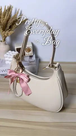 Pretty everyday bag #mumu #bags #shoulderbag #SlingBag #TrendyBag #handbag #Fashionista #StyleGoals #ChicAccessories #bag #ShopNow 