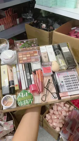 Bộ Trang Điểm 22 Món#hottrend #videotiktok #sonmoi #xuhuong #hoctrangdiem #micokeosan #botrangdiem 