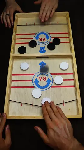 Super winner👍 Whoever clears the board first wins👌 Sling Puck Game #tiktokforyou  #superwinner