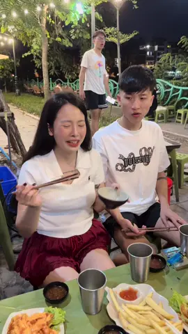chúng tôi ngày hai ở hà nội😄😄phần 2#giadinhbia #xuonghuongtiktok 