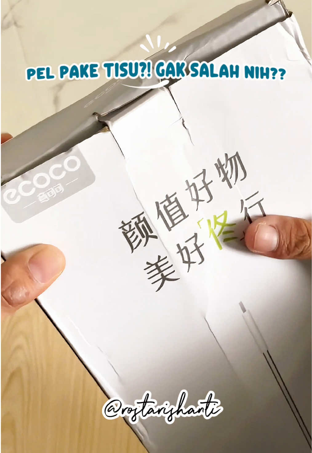 Pel rumah tapi vibes-nya kayak main masak-masakan 🤣 Mop Ecoco ini pakai tisu pel sekali pakai! ✔ Gak perlu cuci pel ✔ Bisa basah atau kering ✔ Lantai bersih, tenaga hemat Cek link ya, jangan sampai kehabisan! 🧹🧼✨ #PelPraktis #EcocoMop #ShopeeFinds #PelTisuSekaliPakai #ecoco #ecocoindonesia 