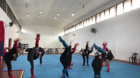 Trend tendang💃🏻 #kic#kicktrendr#martialartsa#emaskk#tiktokdancer#borneocrew_famsb#sabahancrew_famsb#sabahancrew_famsp#fypn@Lynne@themytchhhh@@ay@adya@Rean Louisr@voral@Lolaa🥋z@aizzrnn@yenyen 🧟‍@🤷‍♀️Y@