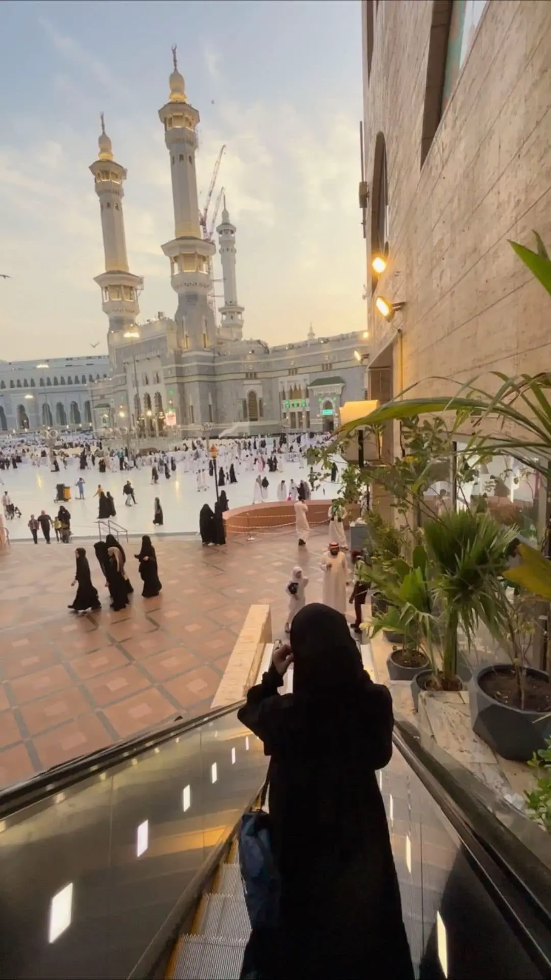 اللهم عمرة قريبه.نداوى بها الروح والنفس والقلب 🤲🏻🤍🥺