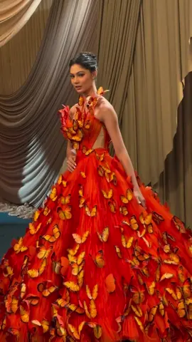 TOO PRETTY TO HANDLE! 🦋 #CharlieFleming looks like a princess in her gown tonight! #GMAGala2025 #fyp