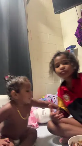 That angry 😡 look what she does is so cute 🥰 love it 🥰 