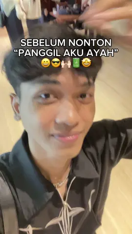 sebelum nonton : 😄😎🙌🏻🔋🤩 sesudah nonton : ☹️😖🥺😢🤧 ternyata film keluarga “PANGGIL AKU AYAH” bisa bikin gue tumbang jugaa, tapi sebelum tumbang ada juga scene yang bikin gue ngabrutt (ngakak brutall), pokoknya ini film keluarga yang bikin ngakak sekaligus mewekk.  Bikin inget sama perjuangan keluarga kita dan orang-orang yang disayang. Ayo Nonton Film “PANGGIL AKU AYAH” mulai tanggal 07 Agustus 2025 di bioskop kesayangan kalian!! @Visinema Pictures #PanggilAkuAyah #FilmPanggilAkuAyah #rekomendasifilm 