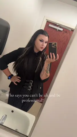 My clients love the way I look ❤️⛓️ #worktok #workbathroom #goth #gothic #gothgirl #gothofficeoutfit #holy_sinful 