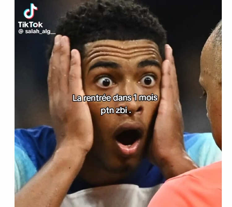 La rentrée dans un mois ptn zbi #memefootball 