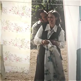They were so cute in tc1 #lorrainewarren#edwarren#verafarmiga#patrickwilson#lored#theconjuring#fyp  