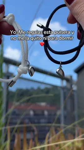 Me regalas esta pulsera magnética y no me la quito ni para dormir🥰❤️#pulserasparanovios #pulserasdeiman #parejas 