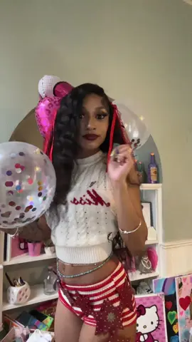 😹