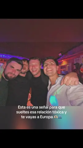 Yo si que entendí la fucking vibraaaa #traveltikok #viaje #roma #praga #budapest #munich #madrid #barcelona #eurotrip #fyp #eiffeltower #paris #francia #xybca #napoles #videoviral #españa #summervlog #paratiiiiiiiiiiiiiiiiiiiiiiiiiiiiiii #fypp #tiki 
