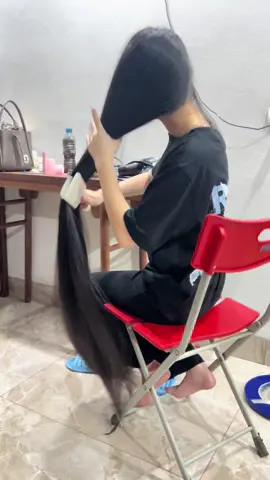 Chải tóc trước khi đi ngủ nào#côngchuatocmay #dinhlenh #hoanghang09 #tócxinh #tocdaivietnam #hairstyle #tócxinhmỗingày #hair #xuhuong2024 #haircut 