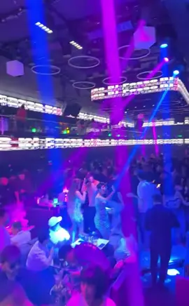ولعنا الدنيا 🔥✌️حجوزات بافضل الاسعار و تحدي. #disko #club #علي_النيل #ديسكو #lamborginiclub #cash #xo #stage #سهرات #شقق #ecco #xo #opal #topaz #spin #egypt #شقه_للايجار #fox #porchclub   #حفلات_الخليج #سهرات_الخليج #ديسكو_الخليج #سهرات_مصر #حفلات_مصر للحجوزات و التفاصيل خااص #fyp #tiktoklongs 