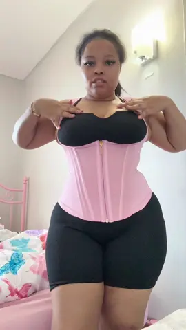 teaaa i wish i got the xl 😩😩😩😩 #waisttrainer #barbiedollj #tiktokshop #tiktokshopfinds #fypシ #viral 