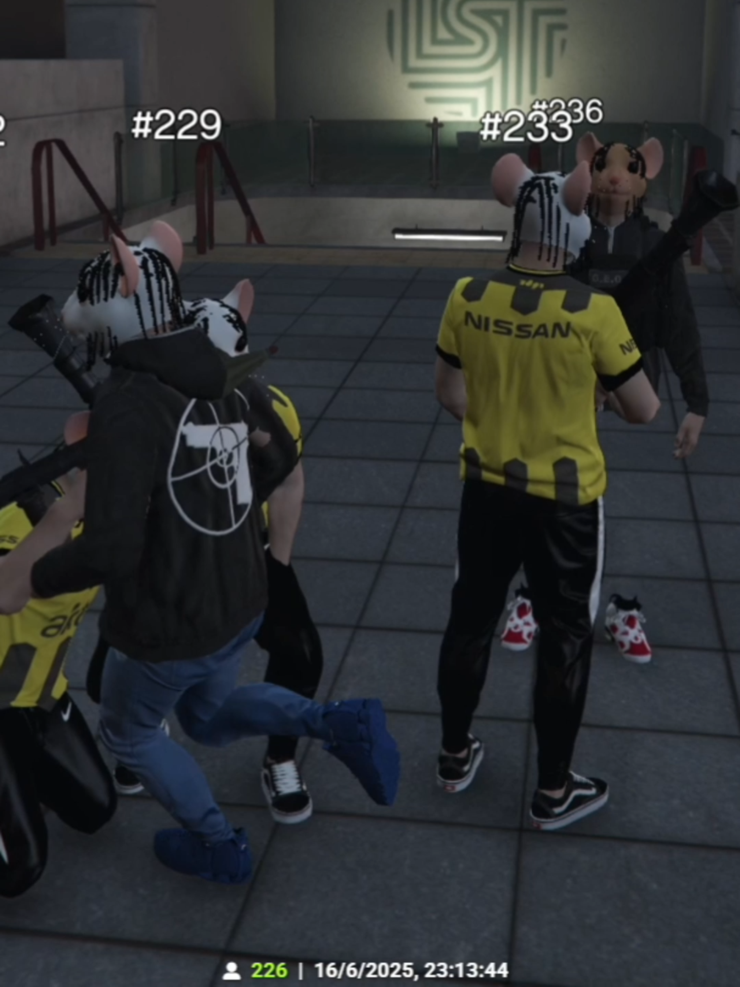 Literalmente nadie pidió esto… pero todos lo disfrutaron. #GTAV #FiveMRoleplay #RoleplayInsano #GTAVFiveM #CaosTotal