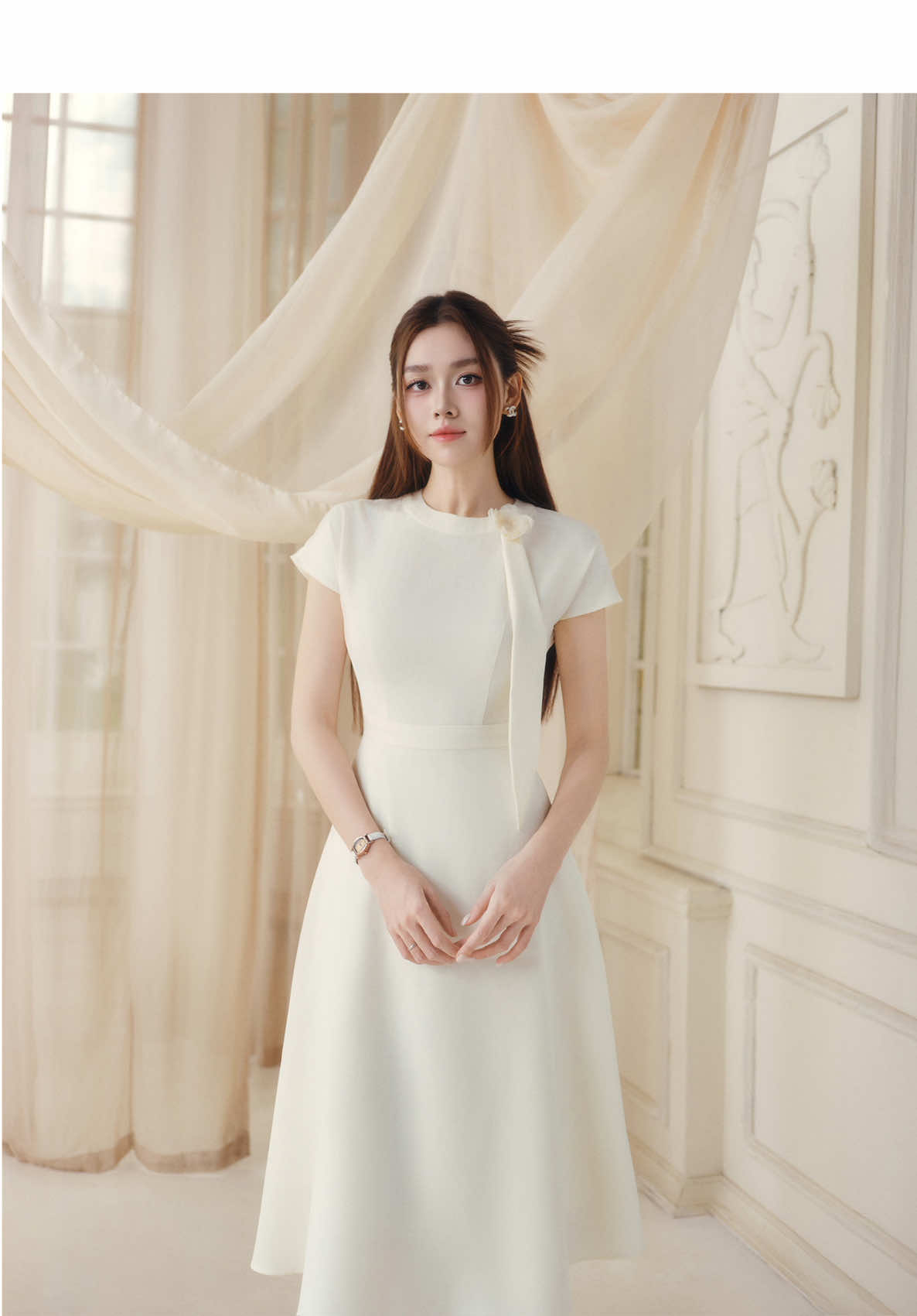 Váy tơ Á Hậu Tường San mặc được đính kết chi tiết hoa Trà tinh tế, mềm mại #Calie #SimplyPretty #congso 