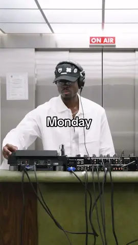 Going UP through the week @Elevator Music #djset #elevatormusic #techno #electronicmusic 