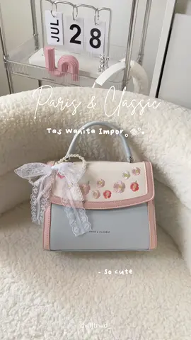 merapat kalian cewe” kue yang suka tas lucu tapi tetep keliatan elegan🥹💗 tas yg aku pake koleksi dari @Paris and Classic 🎀 #parisandclassic #tasimport #taslucu #taswanita #handbag #rekomendasitas 