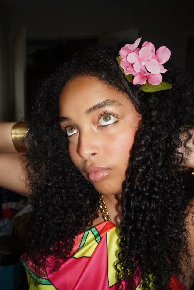 a granny at a dollar tree told her grandkids I was Moana 😭🌺🤪 #beachmakeup #funmakeup 