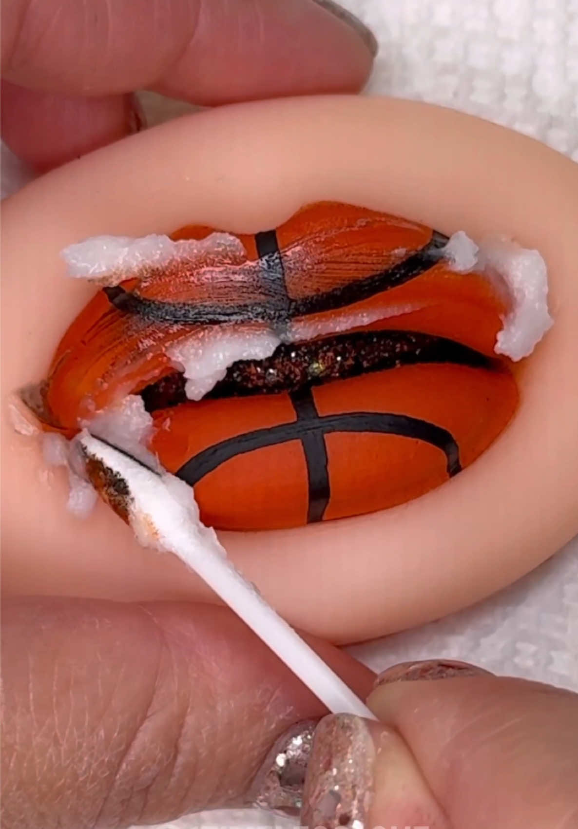 #basketball #makeuptutorial #lipsticktutorial #lipstick 