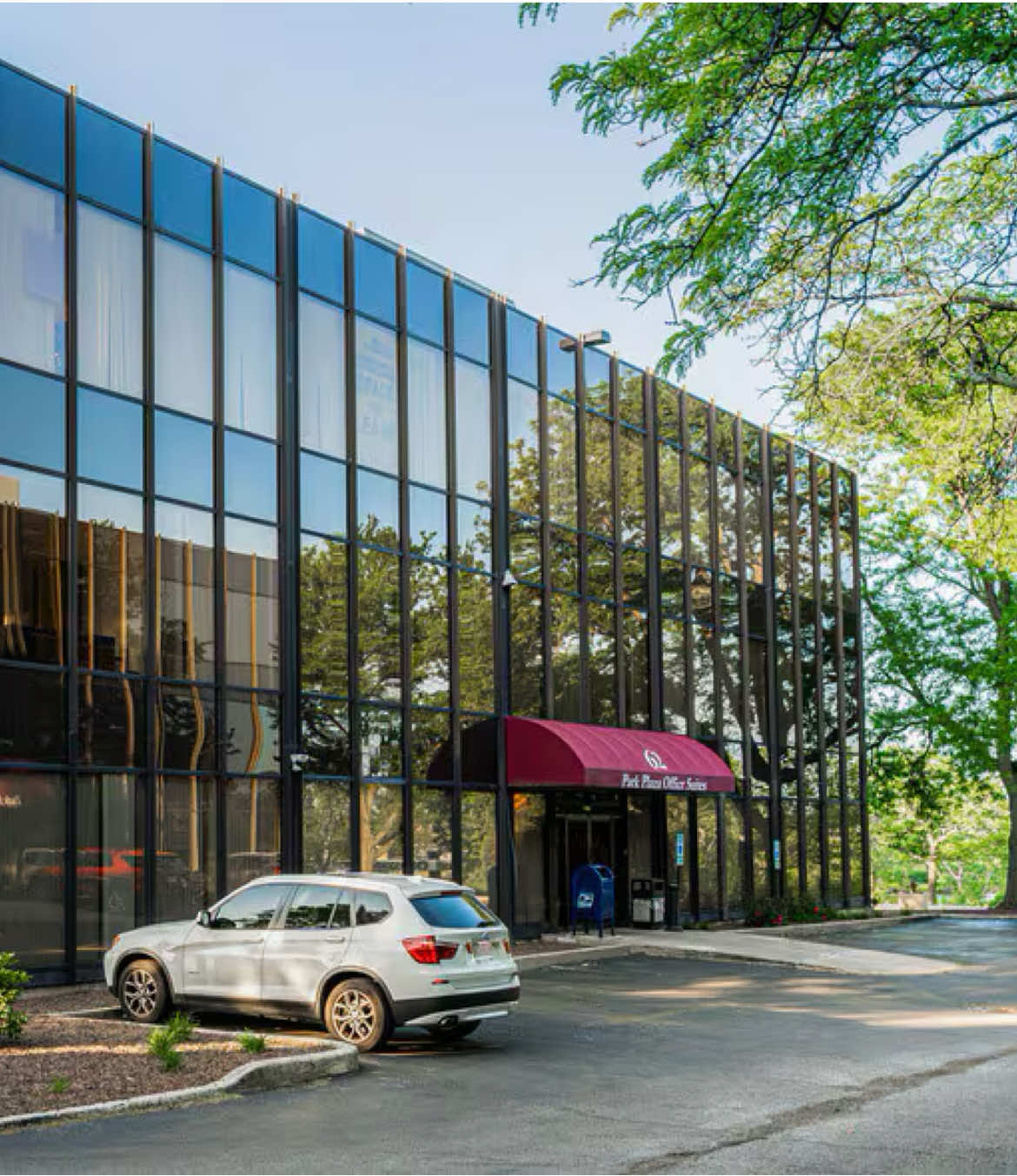 📍 Office Space Available in Orland Park IL ! Perfect for your next business move — great location, professional setting, and ready to lease. Let’s get you in the door! 💼📞 ⸻ Hashtags: #OrlandParkOffice #OfficeForLease #CommercialRealEstate #OrlandParkIL #OfficeSpace #BusinessLocation #LeaseNow #OfficeTour #RealEstateTikTok #TikTokRealtor #MoveInReady #WorkSmart #RealEstateIllinois