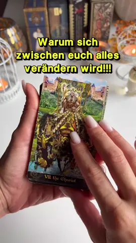 Lies hier⤵️ Er denkt noch immer an dich. Trotz allem, was zwischen euch stand, lässt du ihn einfach nicht los - nicht aus dem Kopf und erst recht nicht aus dem Herzen. Er fragt sich: Gibt es für uns noch eine zweite Chance? Er spürt, dass du seine Gedanken liest, seine Energie fühlst, auch wenn ihr euch gerade nicht schreibt. 🕊️Er hätte dir so vieles sagen wollen - doch jedes Mal, wenn er es versucht hat, hat ihn seine Angst zurückgehalten. Doch jetzt... jetzt wächst in ihm der Wunsch, alles zu ändern. Dieses Mal will er nicht davonlaufen. 💬Kommentiere „So soll es sein