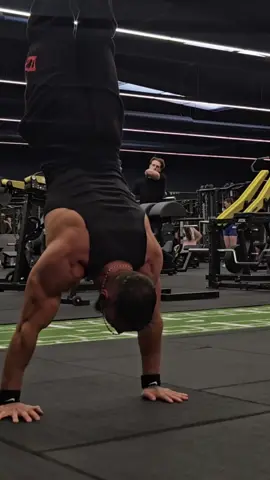 Vous n'êtes pas seuls #reaction #calisthenics #gym #GymTok 