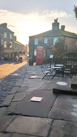Take this as your sign to make a trip to Haworth this Christmas time. It's the most beautiful place to go Christmas shopping in the small independent stores too. It's magical 😍✨ #Haworth #Yorkshire #christmascountdown #christmas #christmasfyp #christmastiktok #christmastok 