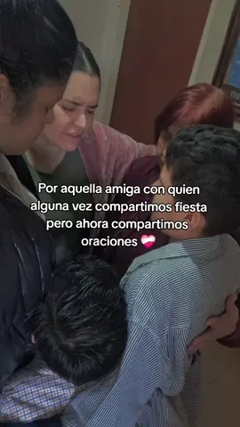 Pensar que unas dia salíamos borrachas de la disco, pero Dios nos restauró y ahora vivimos confiando en Él. te amo y extraño @Una pareja saludable  #friendship #oracion #Dios #Jesus 