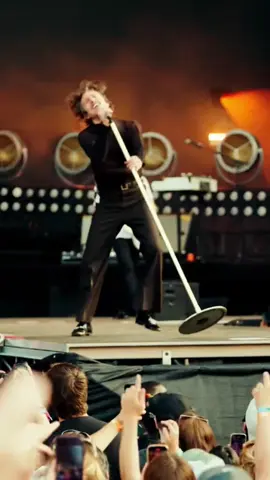 Cage the elephant #lollapalooza #cagetheelephant 
