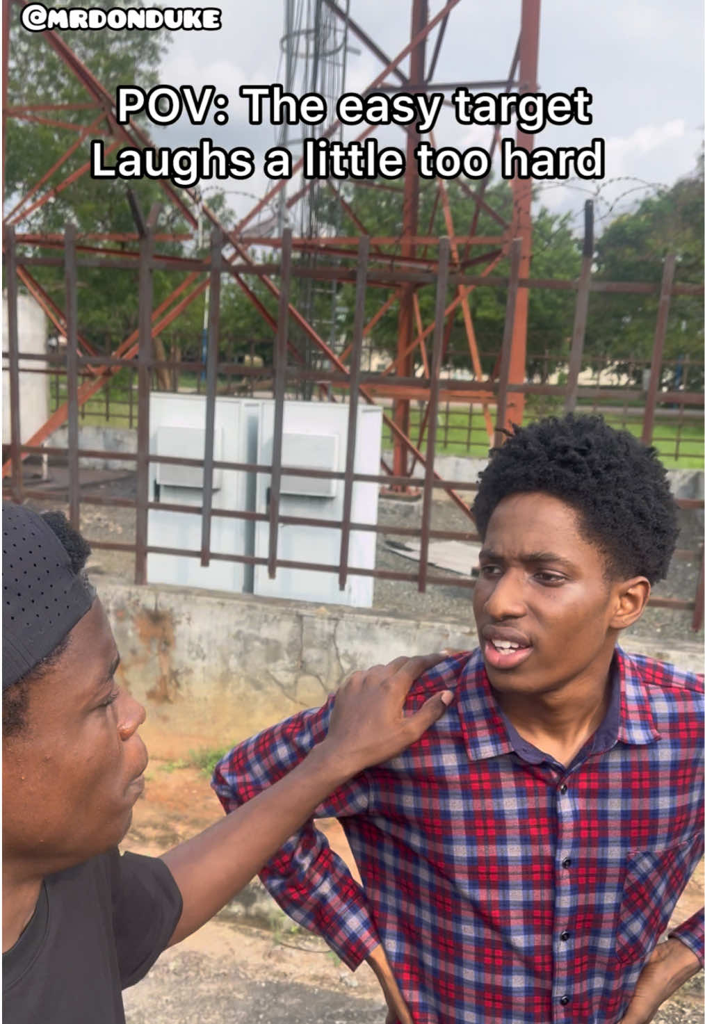 We all know one easy target 😭 #fyp #viral #fypp #vawulence #mrdonduke #easytarget #kelebu 