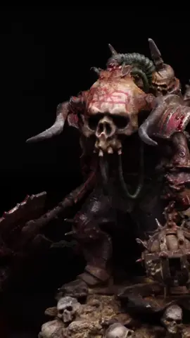 The Mad Scientist, Cursed Bilis, has been in the lab yet again and is ready to present his Khornate Cultists for Episode 2 of the World Eaters course! Follow Carlos as he creates some truly unique Jakals for the World Eaters combat patrol! Episode is live now on the Grimdark Compendium, check it out! #grimdark #warhammer #warhammer40k #worldeaters #grimdark40k #chaosspacemarine #paintingwarhammer #paintingminis