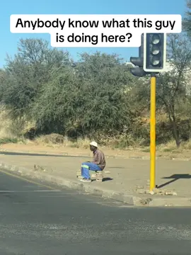 These guys are usually a lot here, anybody with an idea what happens here😂 I always find them here, especially weekends  #streets #windhoeknamibia🇳🇦 
