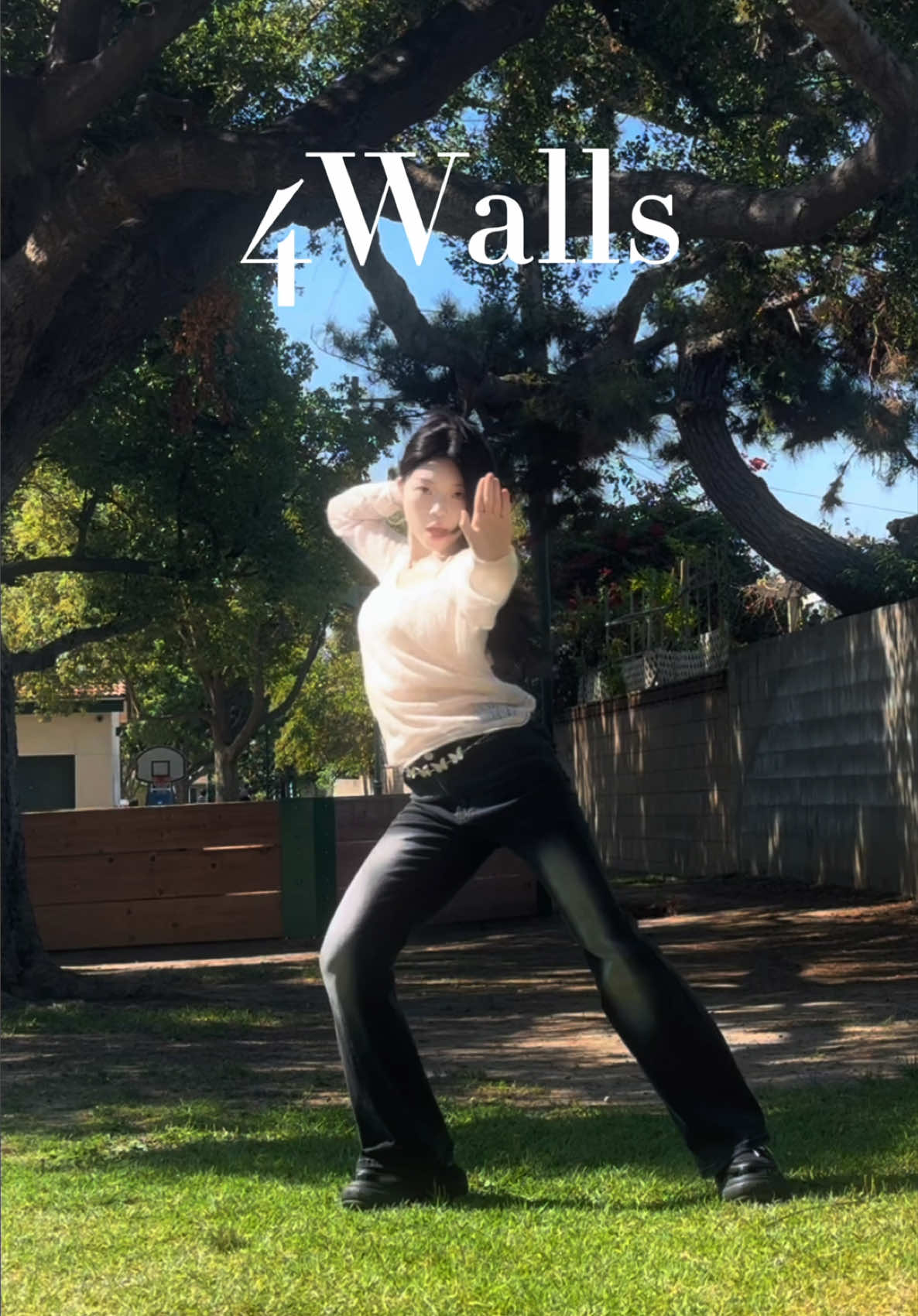 The intro of this music 🎶 is fabulous 😻😻#fx #4walls#dance #kpop #sun #morningroutine #music #fabulous 