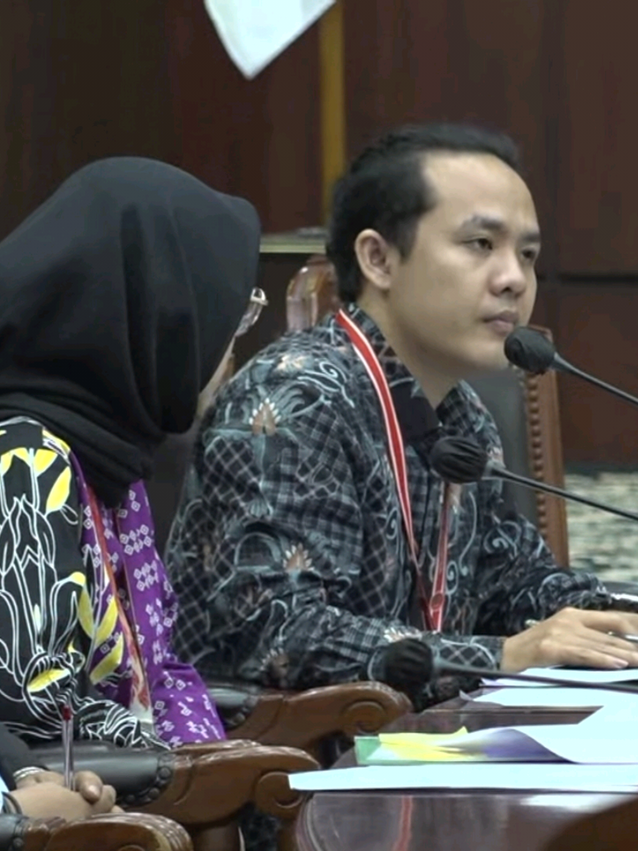 Keterangan Ahli (Part 4) Uji materiil Pasal 11 ayat (2) serta penjelasan Pasal 11 ayat (2) UU No. 2 Tahun 2002 Tentang Kepolisian Negara Republik Indonesia, menyangkut masa jabatan Kapolri. #ruupolri #polri #amnesti #abolisi #kapolri #legalwatchid 