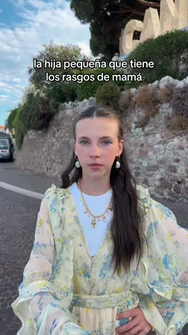 AJAJAJAJAJAJA madre mía igualitas 