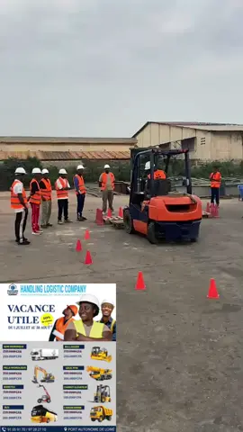 Formation professionnelle  🚜 Tu veux devenir conducteur d'engins lourds ? Voici ta chance ! +22891059170 #FormationEngins #chariotelevateur #tiktoktogo🇹🇬 #ChauffeurPoidsLourds #ConducteurEngins            