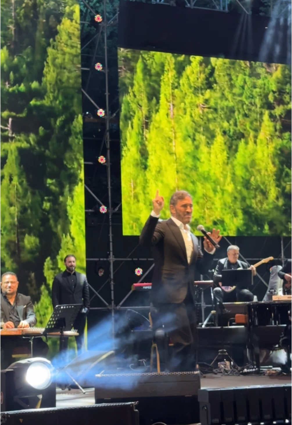 قيصر الغناء كاظم الساهر في اهدن ✨👑 #ehden #kadimalsahir #كاظم_الساهر #اكسبلور #اهدن #لبنان #fyp