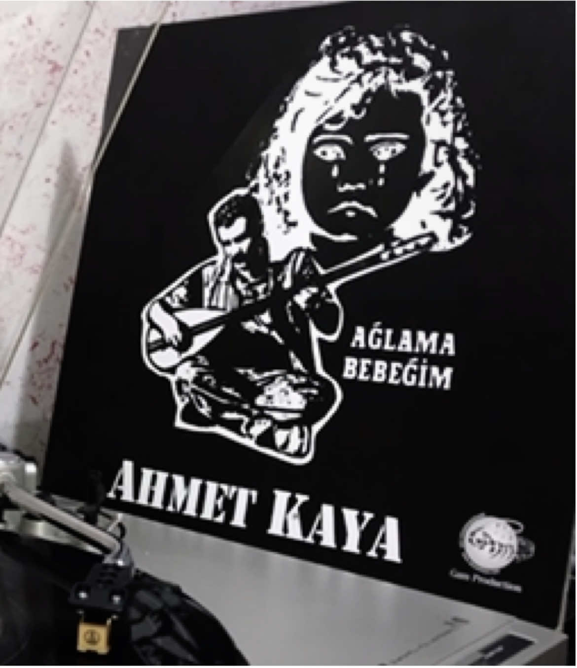 Ahmet Kaya - Karanlıkta (Plak Kayıt)
