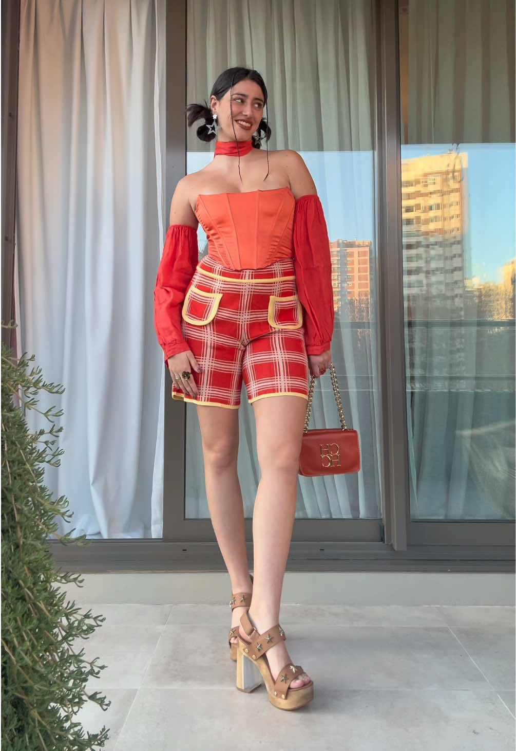 Estrella culona te amo💛 ¿quieren ver más outfits inspirados en nuestra hermosa vida marina?  #fashiontiktok #outfitcombo #colorcombo #conicet 