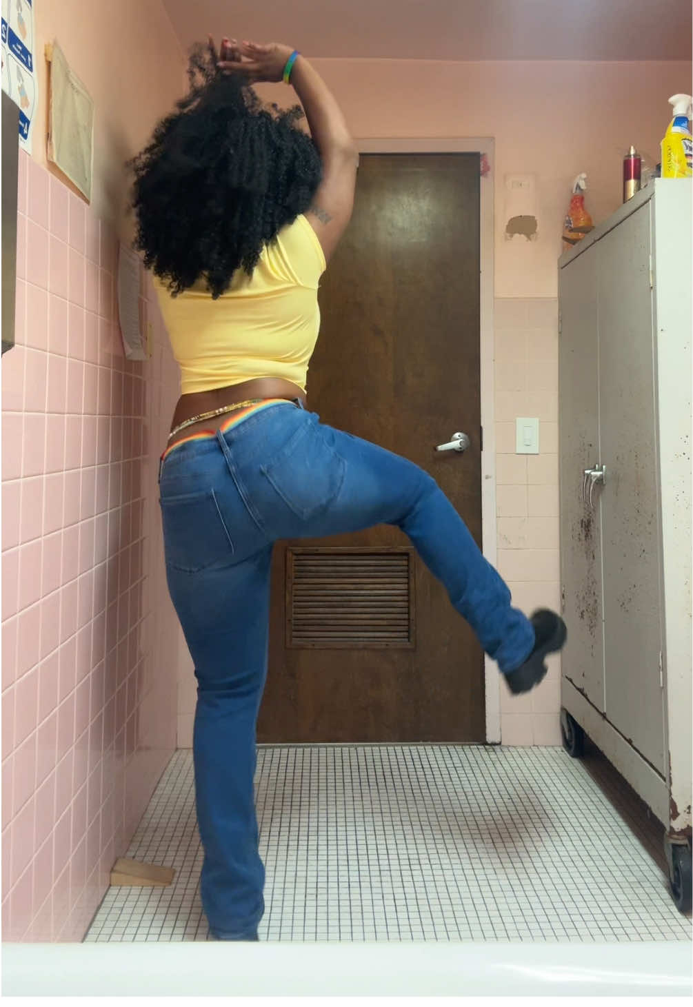 💛 the jeans didn't show the full potential