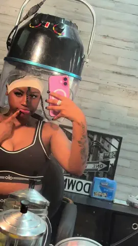 mirror mirror...😍😍😍  #fyp #quickweave #trending #wlw #alo #caylinashlee #shop #creator #hairinfluencer 