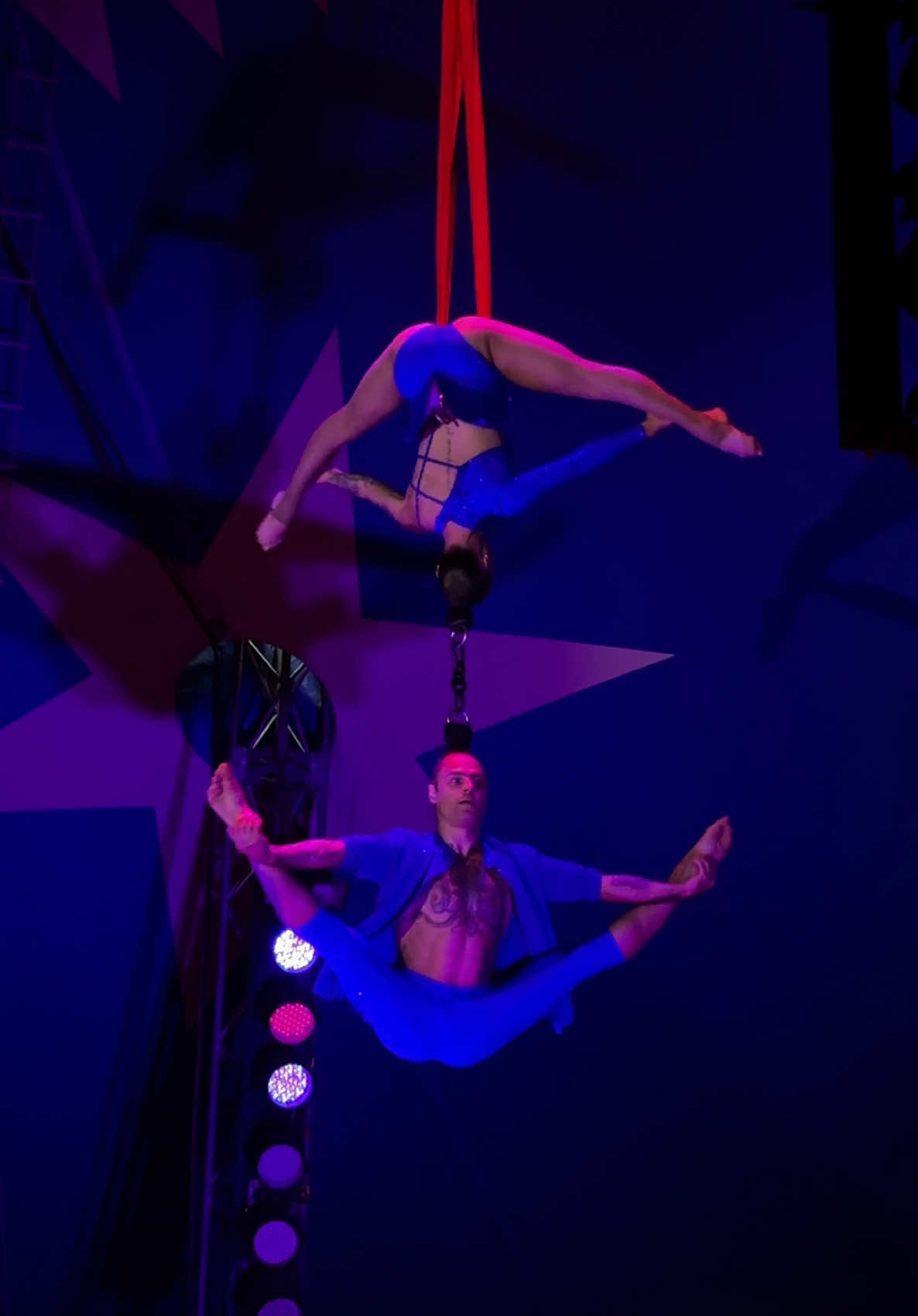 #hairhanging #hairsuspension #aerialists 